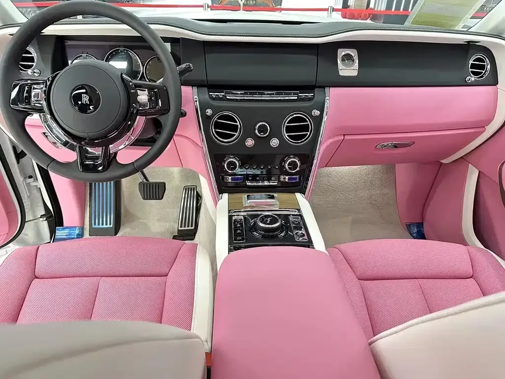 Rolls-Royce Cullinan 2025 из CN, фото 7