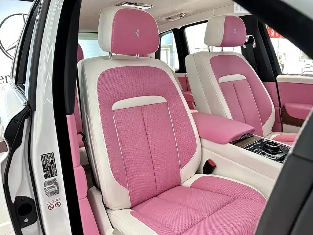 Rolls-Royce Cullinan 2025 из CN, фото 2