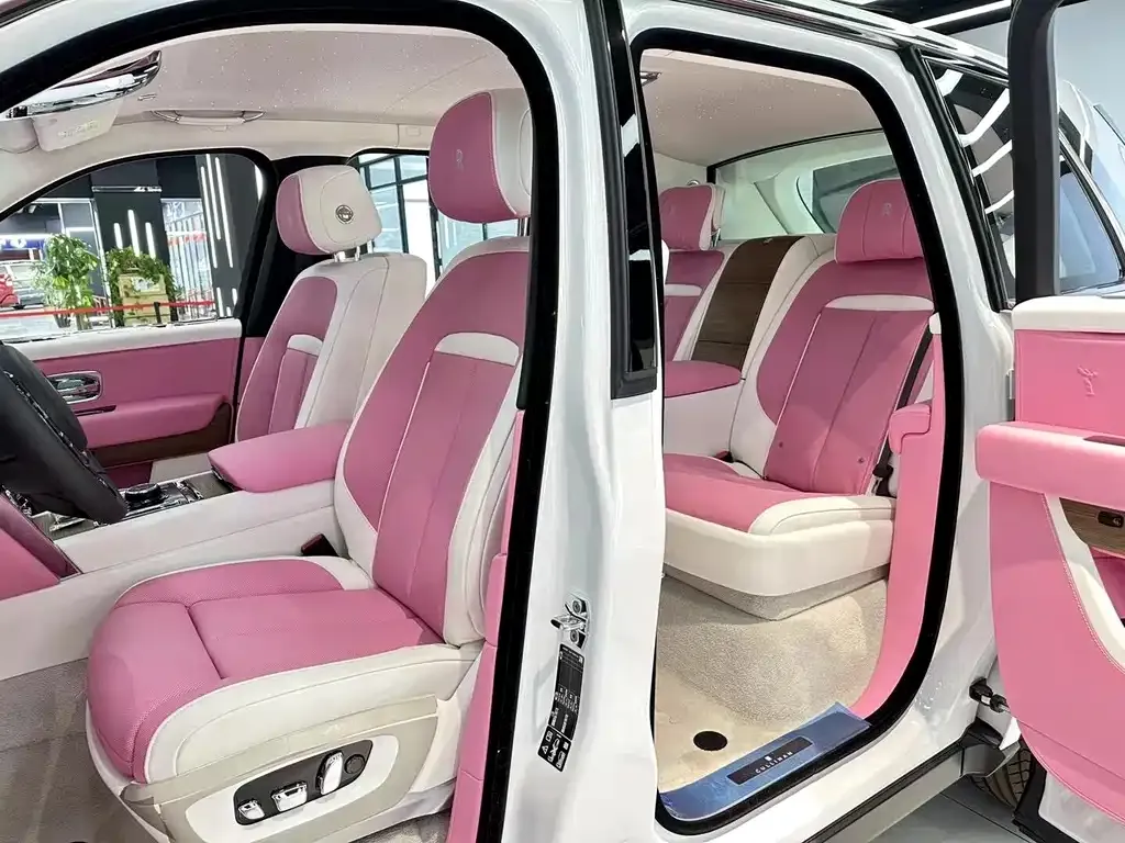 Rolls-Royce Cullinan 2025 из CN, фото 3