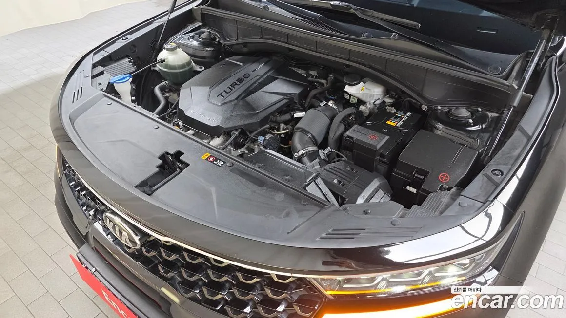 Kia Sorento — фото 10