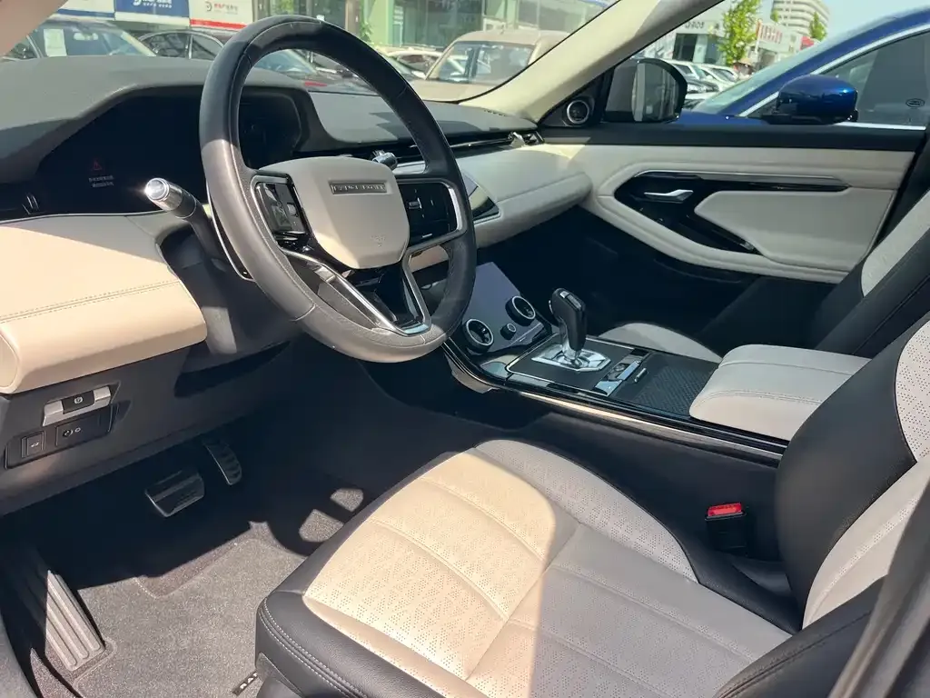 Land Rover Evoque — фото 10