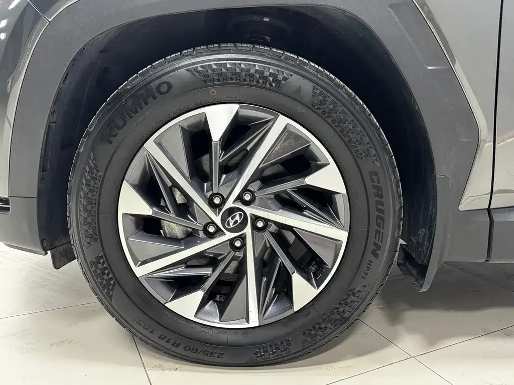 Hyundai Tucson — фото 8