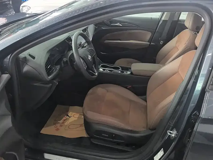 Buick Regal — фото 10