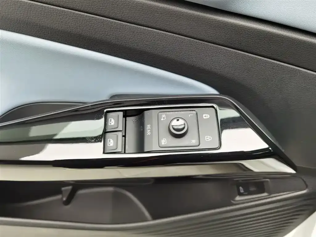 Volkswagen ID.4 X 2024 из CN, фото 9