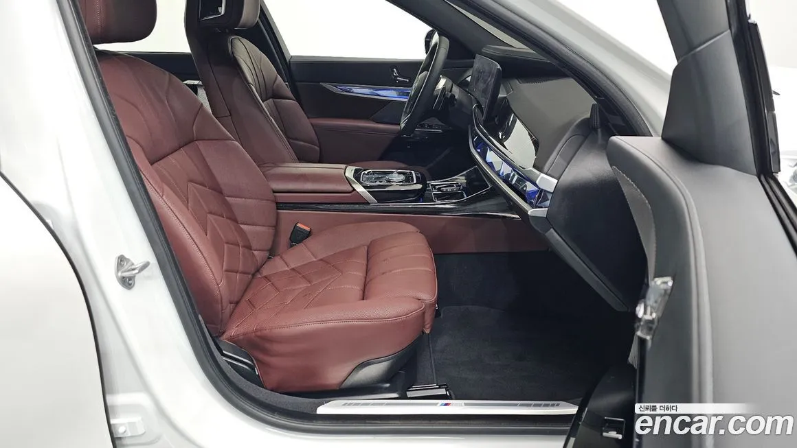 BMW 7-Series 2025 из KR, фото 9