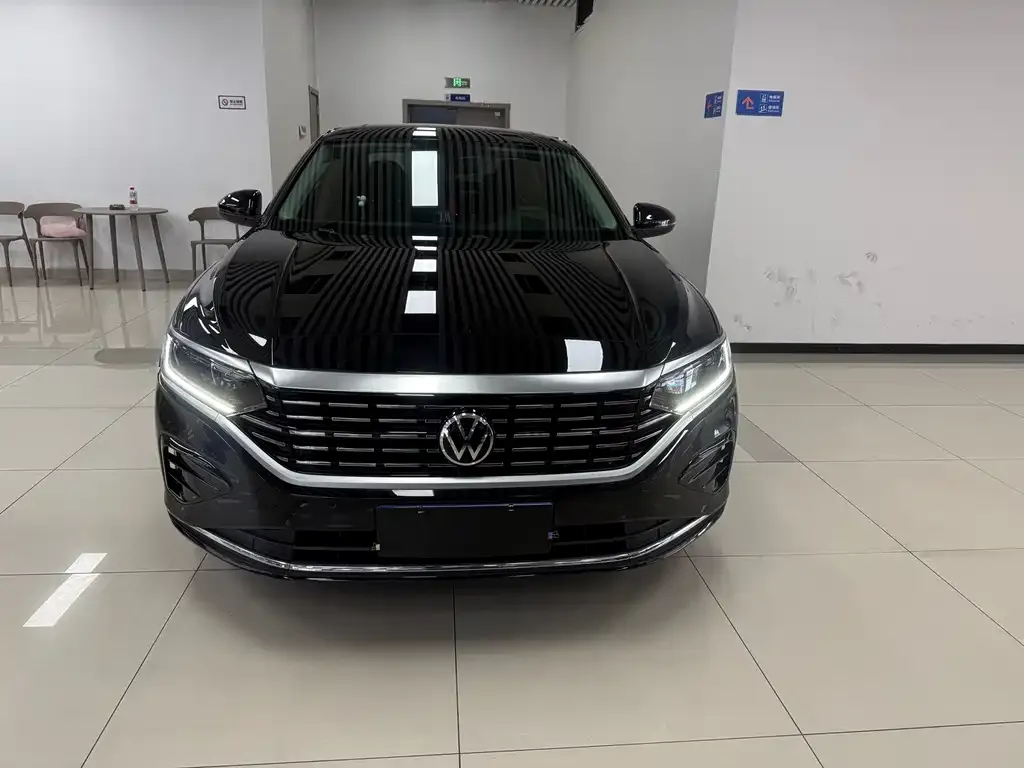 Volkswagen Passat — фото 3