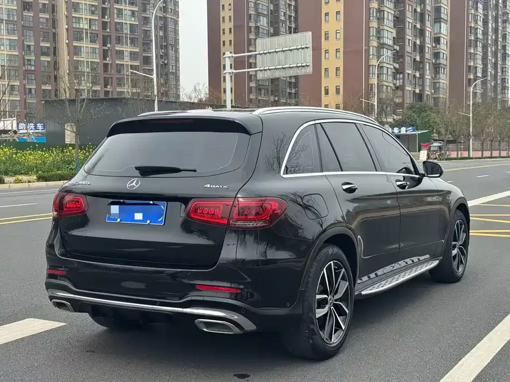 Mercedes-Benz GLC — фото 9