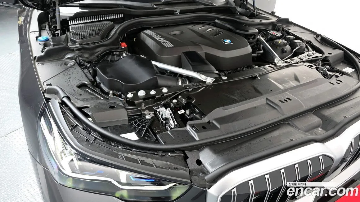 BMW 5-Series — фото 10