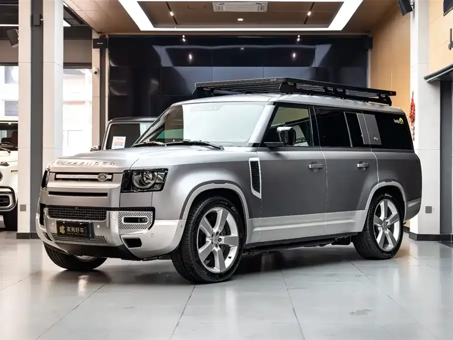 Land Rover Defender — фото 1