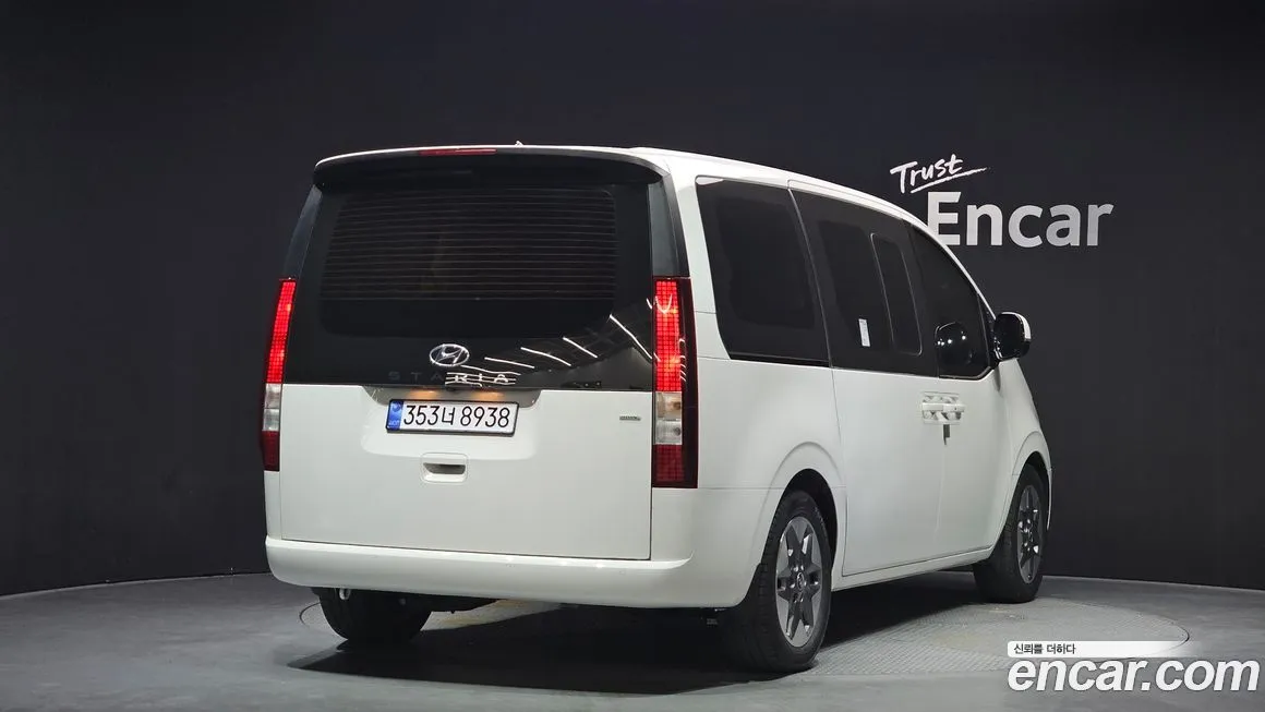 Hyundai Staria 2023 из KR, фото 2