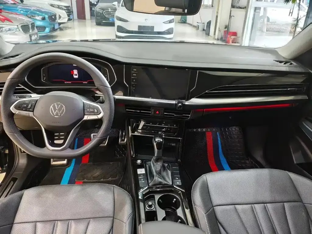 Volkswagen Passat — фото 8