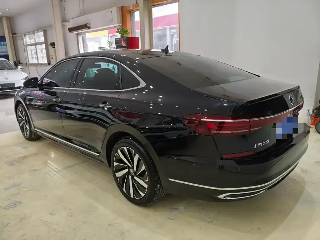 Volkswagen Passat — фото 3