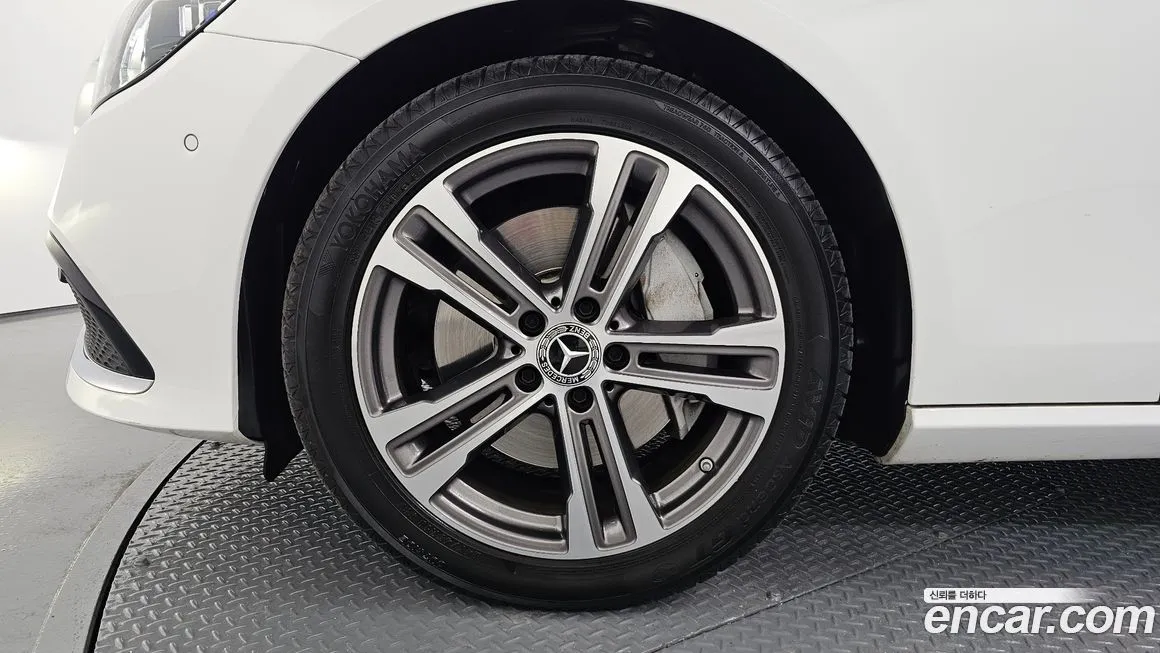 Mercedes-Benz E-Class 2022 из KR, фото 10