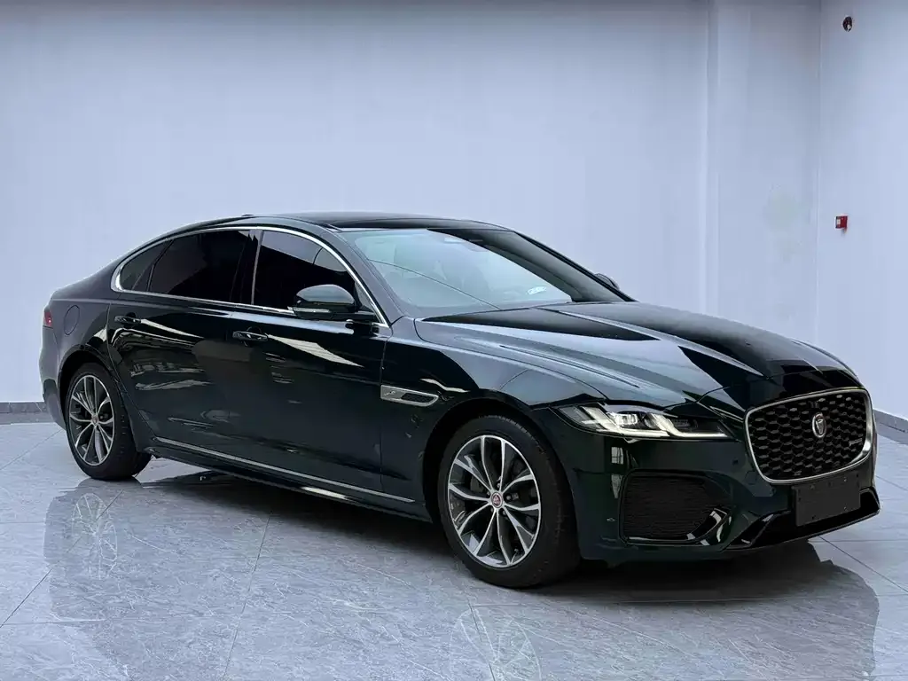 Jaguar XFL — фото 4
