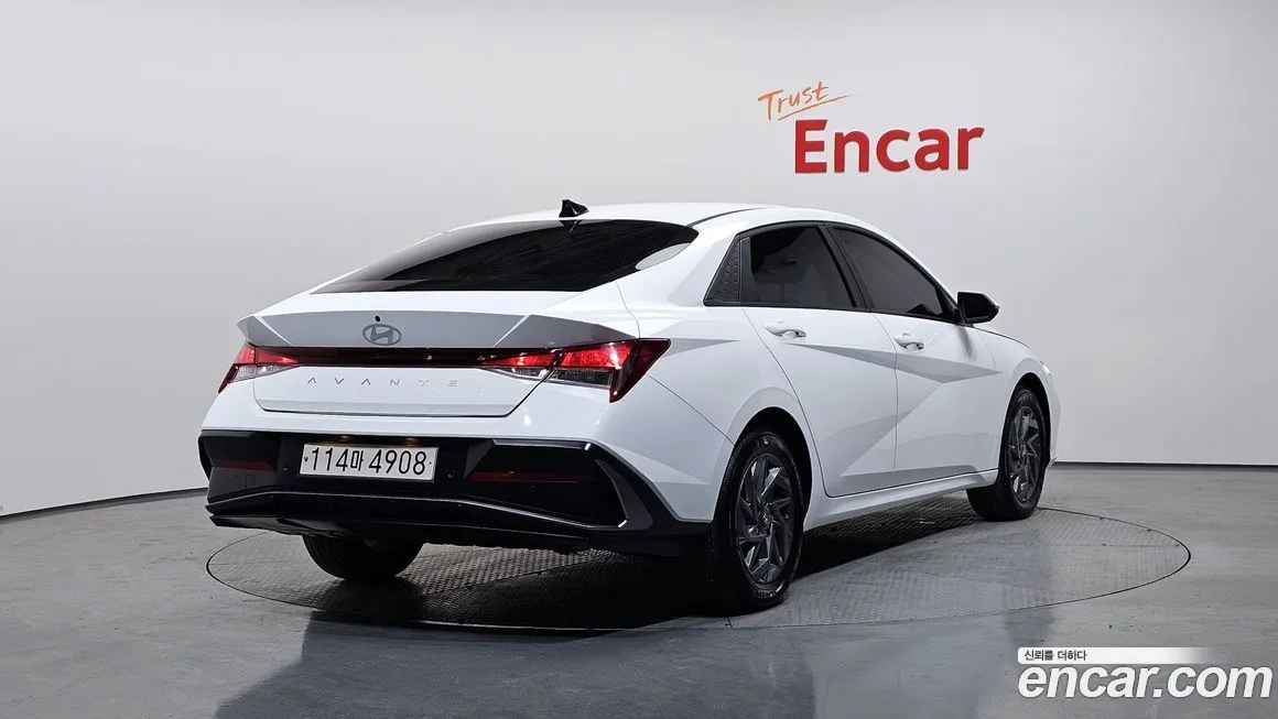 Hyundai AVANTE — фото 2