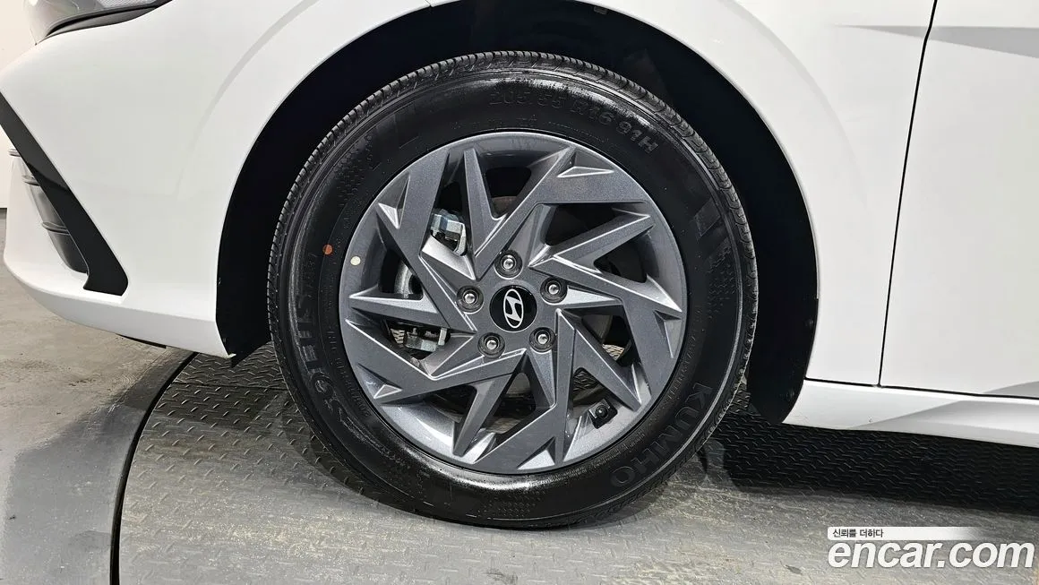 Hyundai AVANTE — фото 7