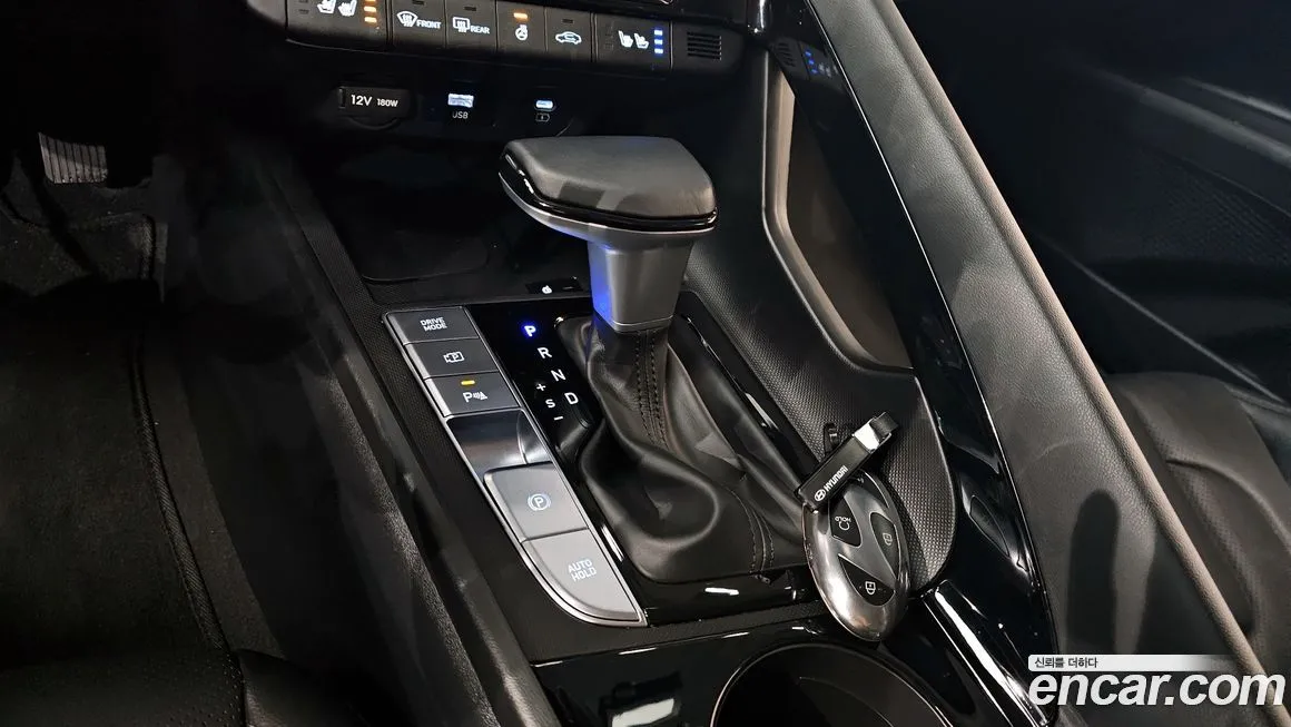 Hyundai AVANTE — фото 4