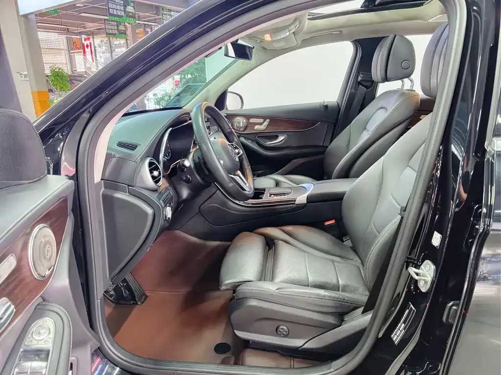 Mercedes-Benz GLC 2021 из CN, фото 3