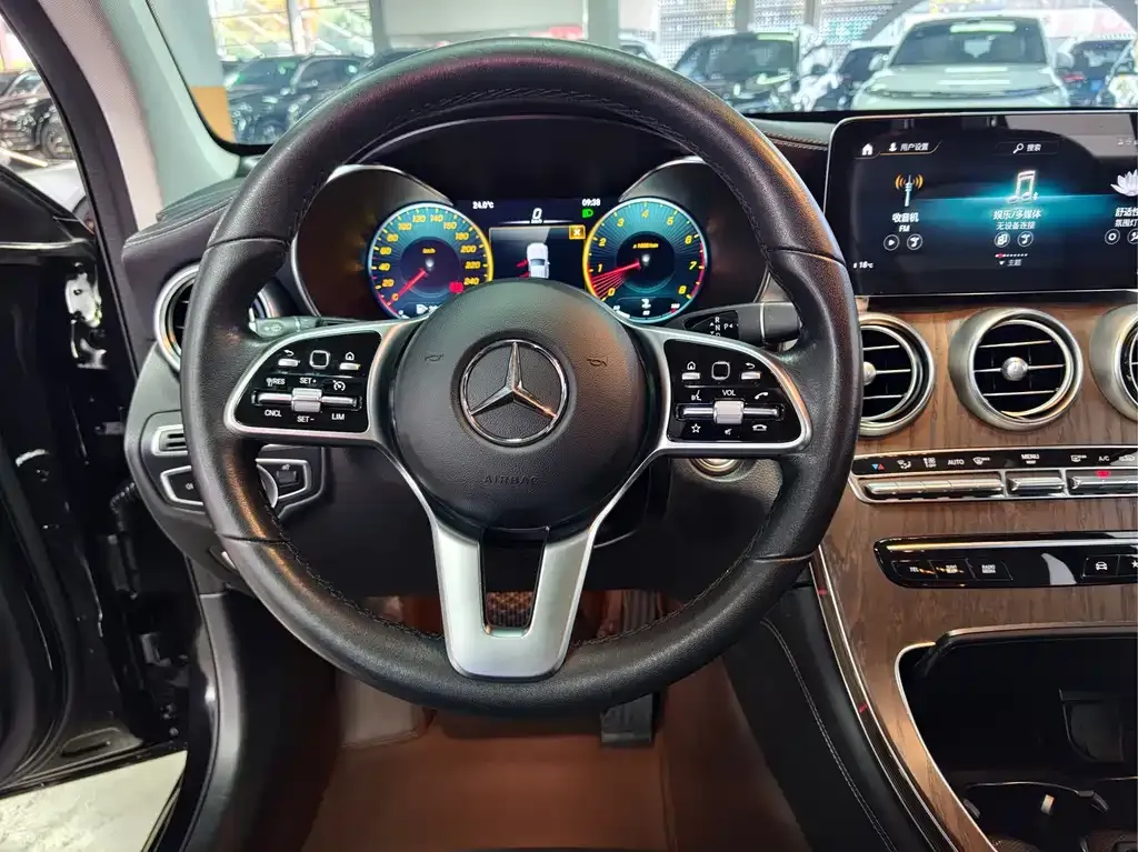 Mercedes-Benz GLC 2021 из CN, фото 8