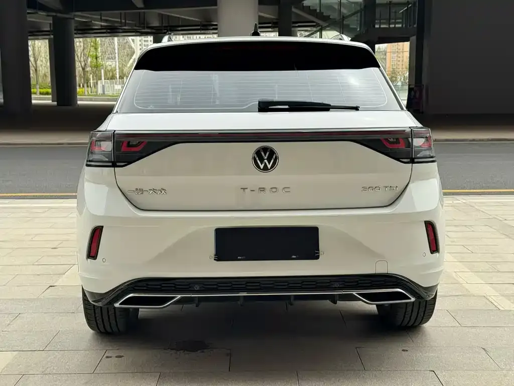 Volkswagen T-Roc — фото 4