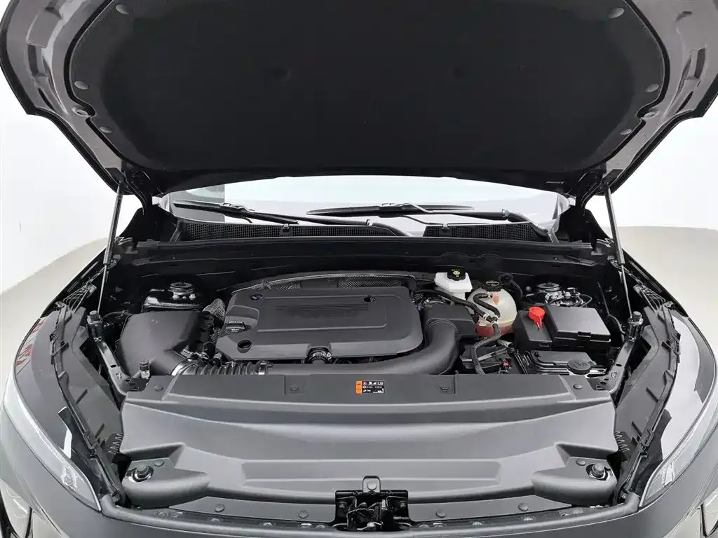 Buick Envision Plus — фото 9