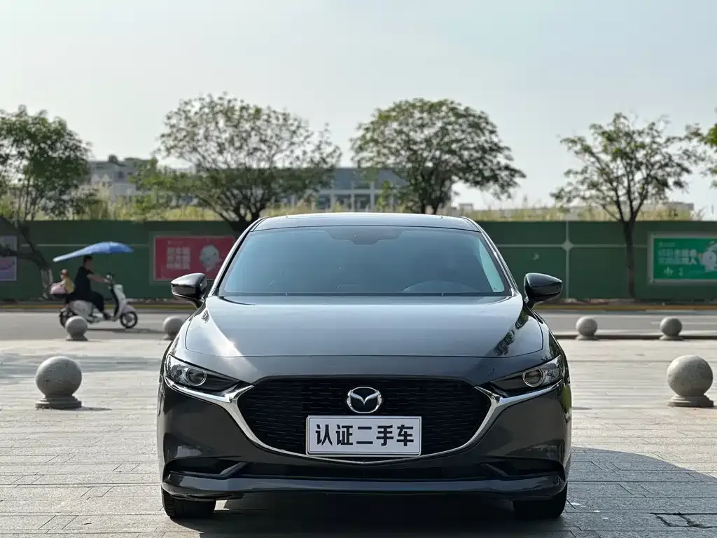 Mazda 3 Axela 2022 из CN, фото 2