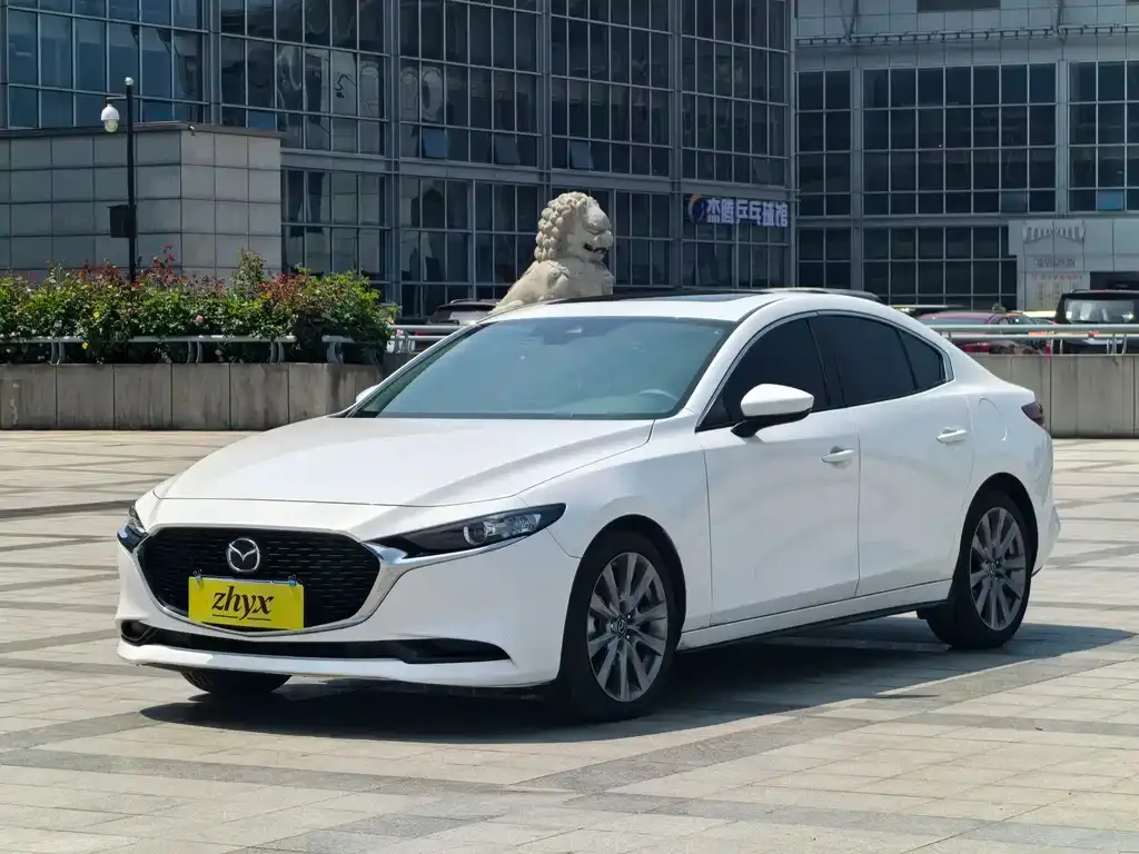 Mazda 3 Axela — фото 3