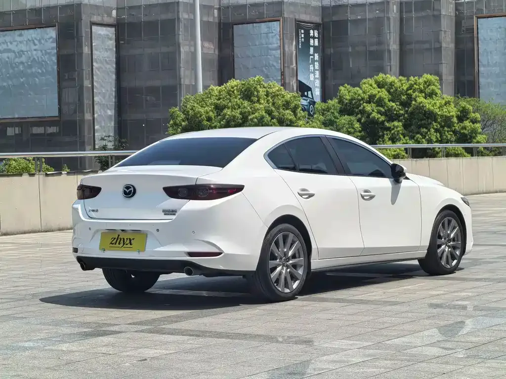Mazda 3 Axela — фото 2