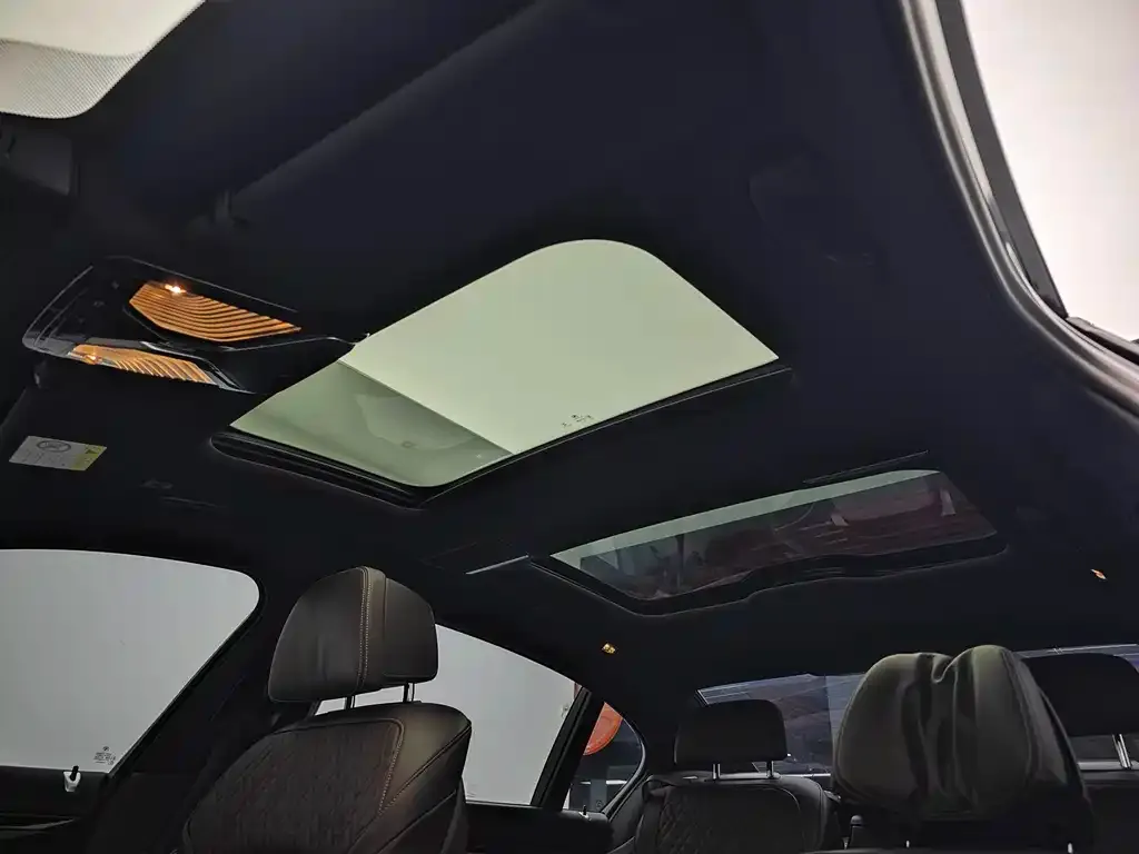 BMW 7 Series 2021 из CN, фото 2