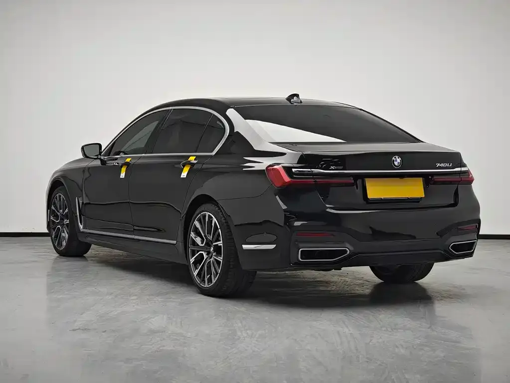 BMW 7 Series 2021 из CN, фото 6