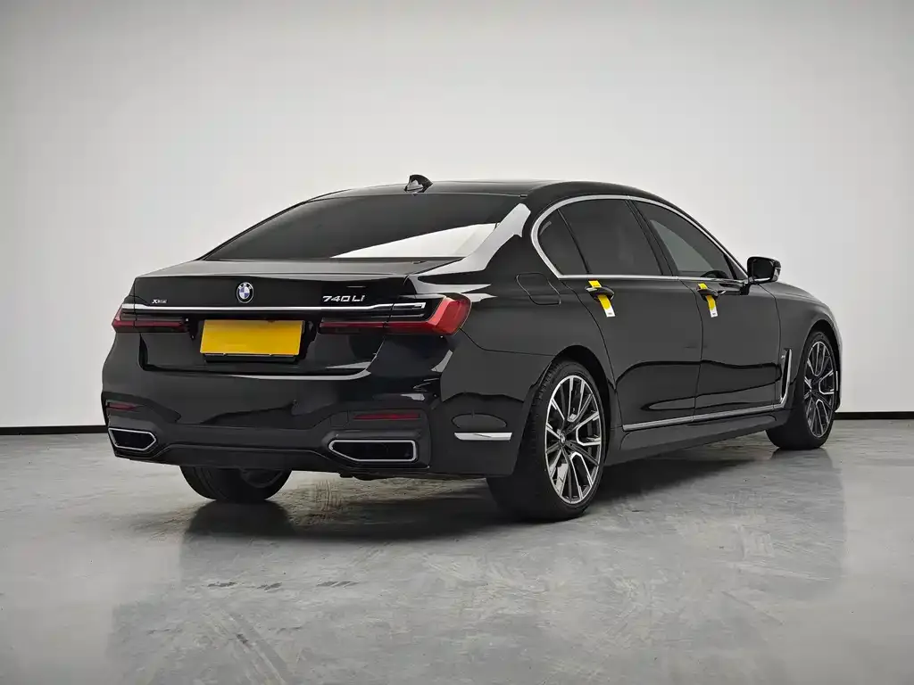 BMW 7 Series 2021 из CN, фото 4