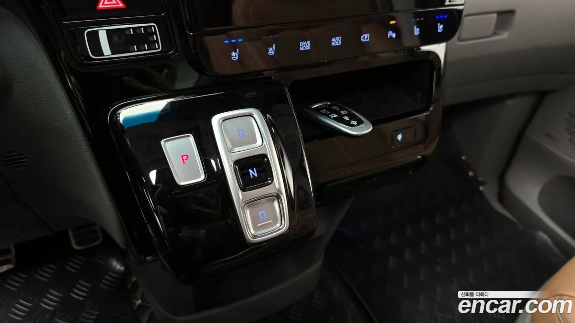 Hyundai Staria — фото 4