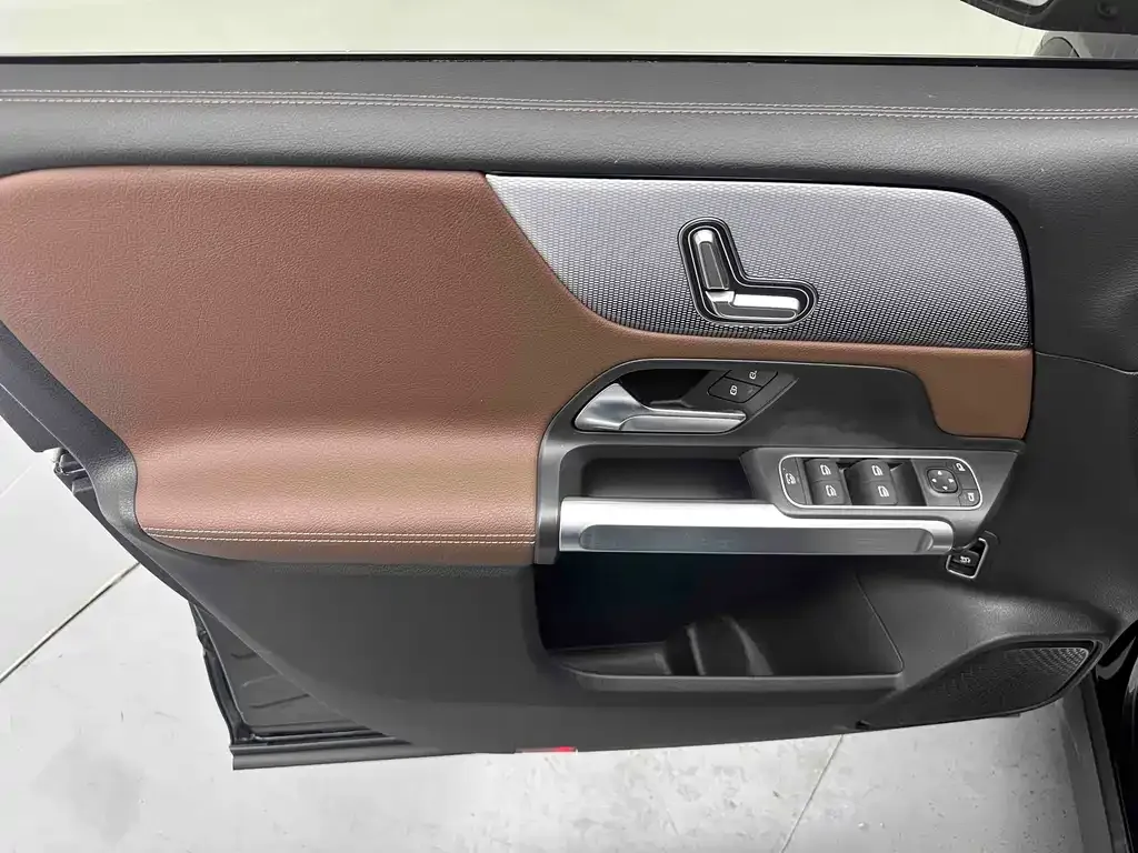 Mercedes-Benz GLB 2021 из CN, фото 9