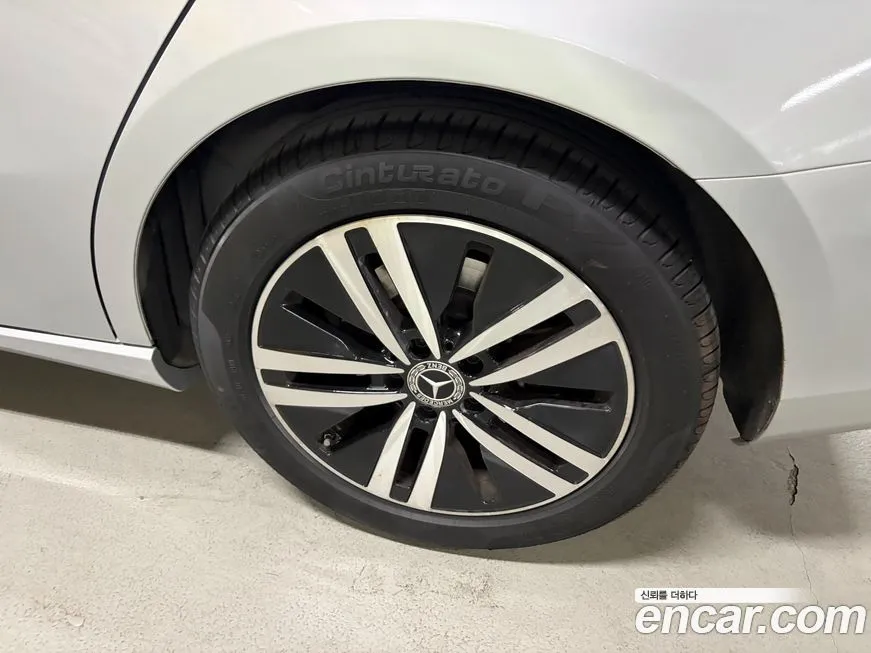 Mercedes-Benz A-Class 2023 из KR, фото 4