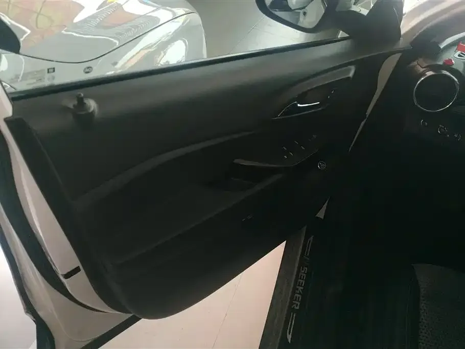 Chevrolet Seeker 2023 из CN, фото 4