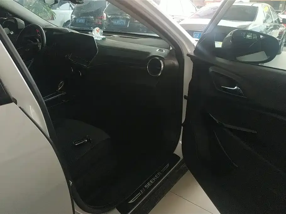 Chevrolet Seeker 2023 из CN, фото 10