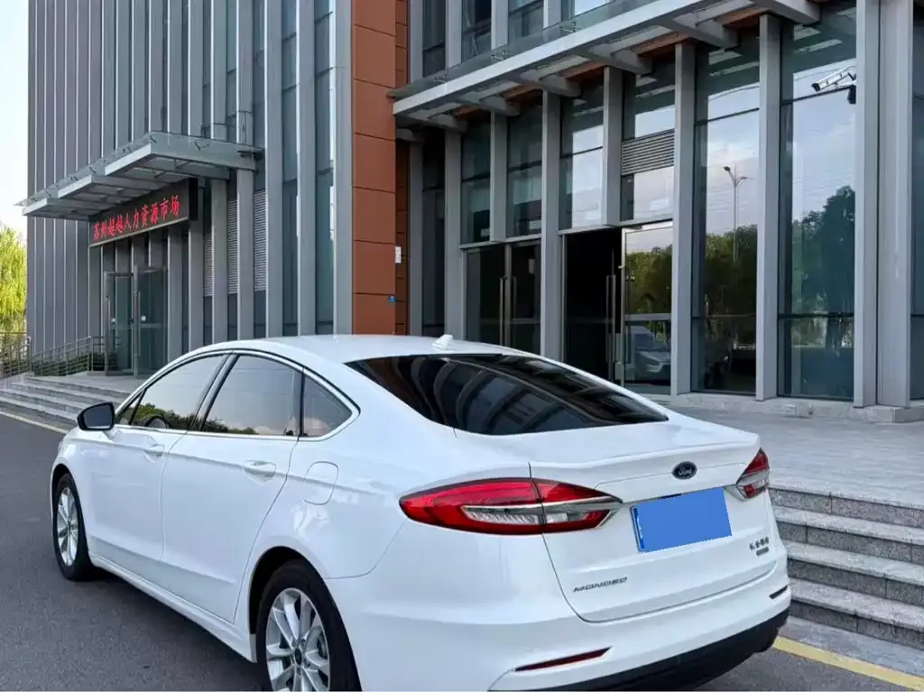 Ford Mondeo 2021 из CN, фото 8