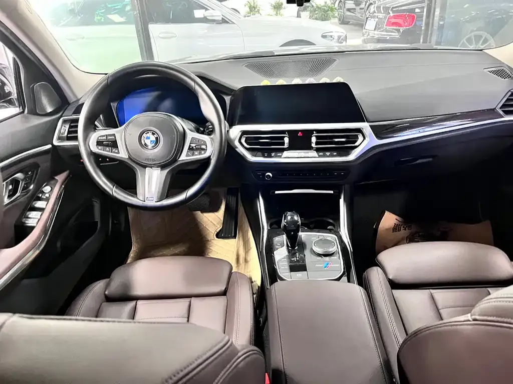 BMW 3 Series 2021 из CN, фото 6