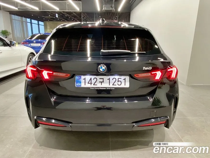 BMW 1-Series 2025 из KR, фото 2