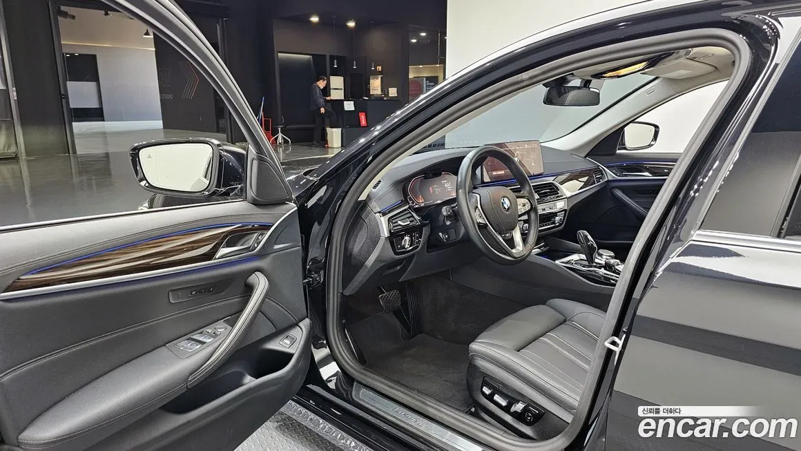 BMW 5-Series 2023 из KR, фото 10
