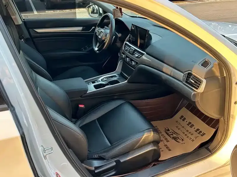 Honda Accord — фото 2