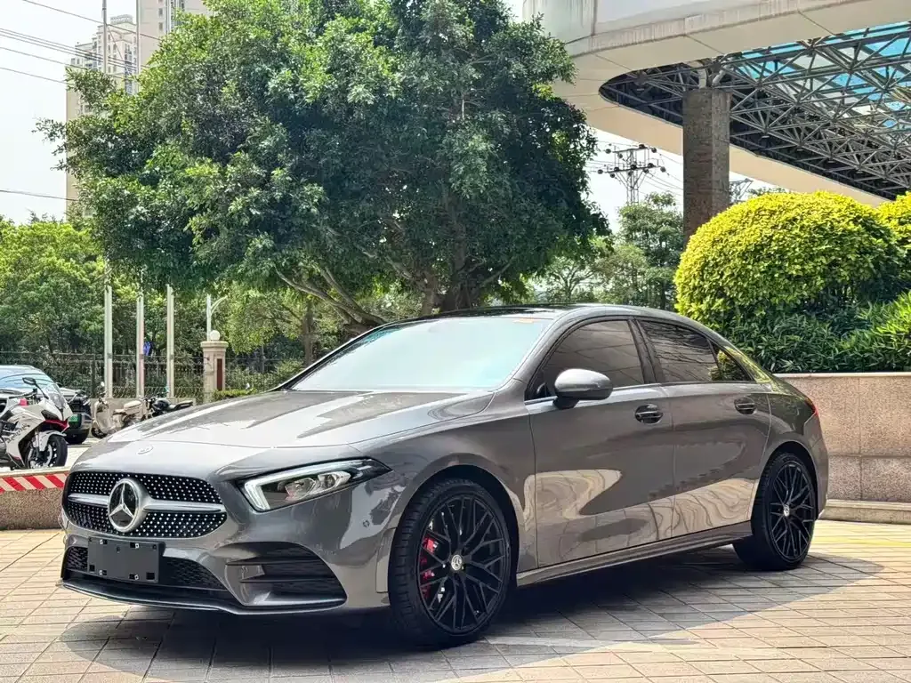 Mercedes-Benz A-Class — фото 1