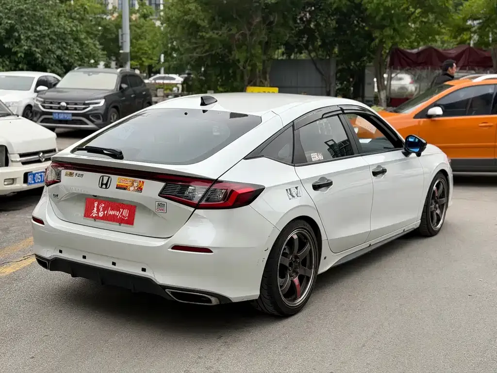 Honda Civic — фото 9