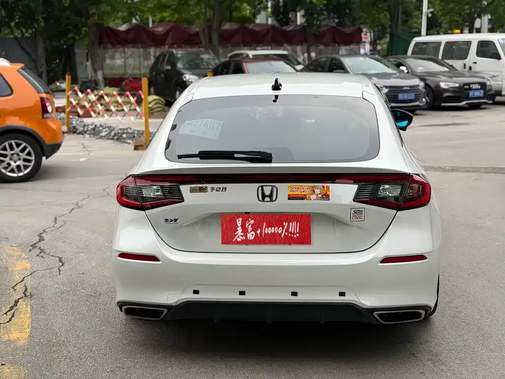 Honda Civic — фото 5