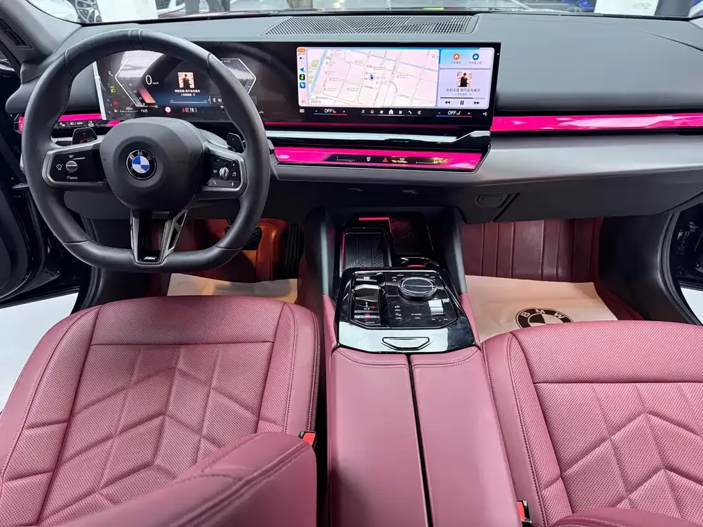 BMW 5 Series 2025 из CN, фото 9