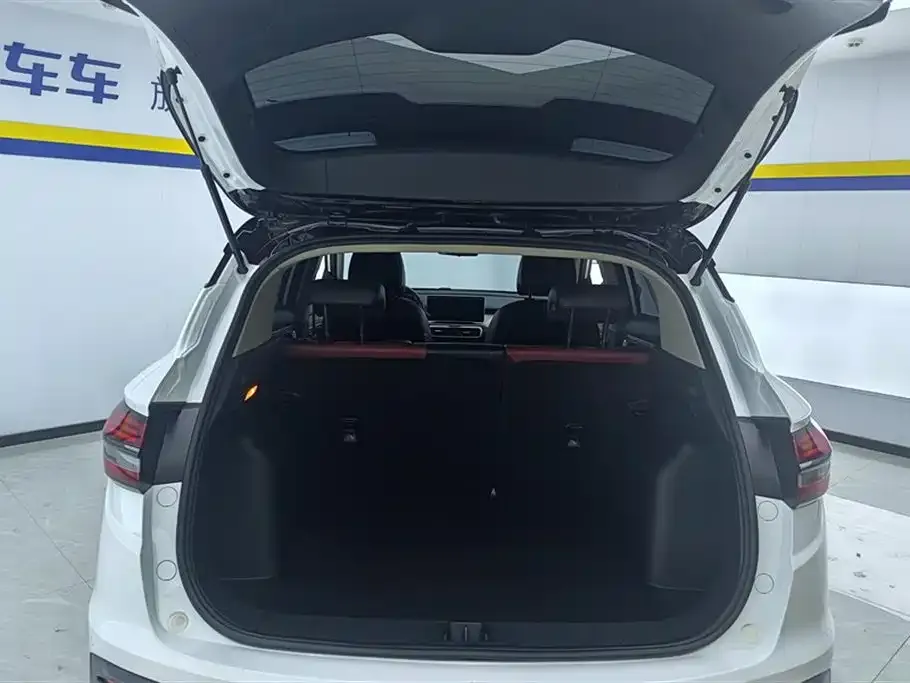 Geely Binyue 2022 из CN, фото 3