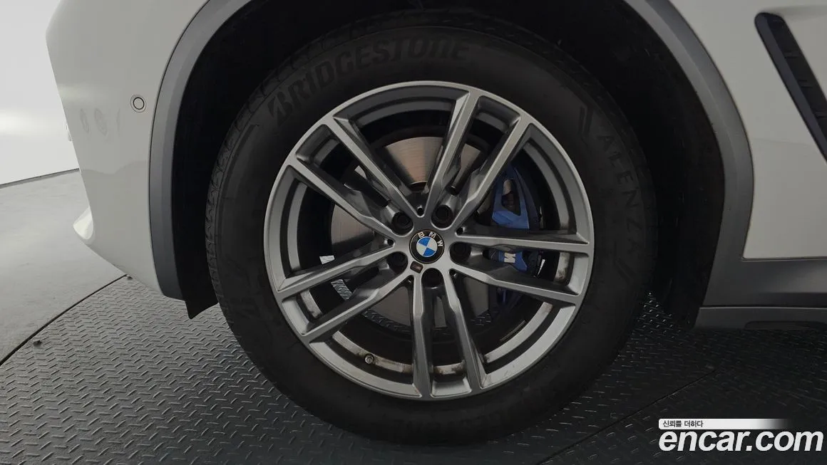 BMW X4 2021 из KR, фото 3