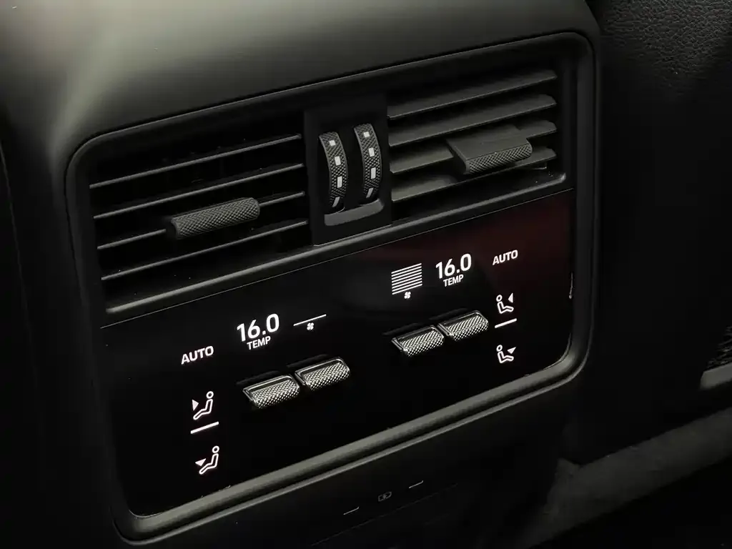 Porsche Cayenne 2025 из CN, фото 2