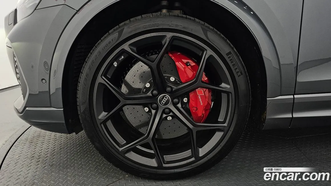 Audi RSQ8 2025 из KR, фото 8