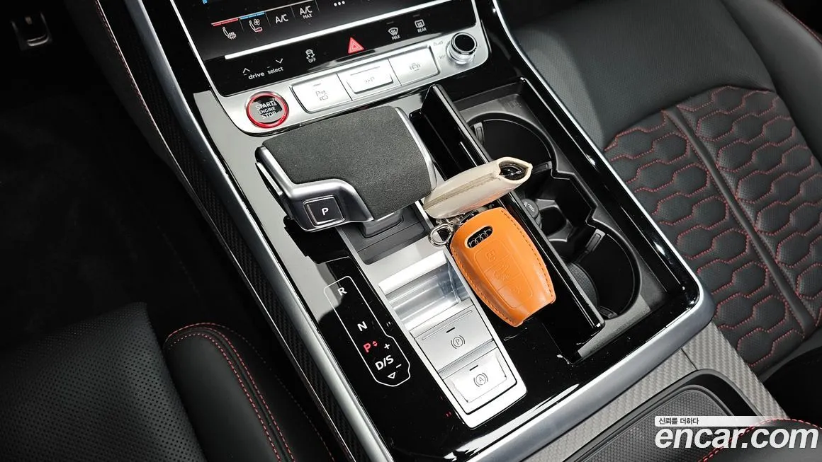 Audi RSQ8 2025 из KR, фото 7
